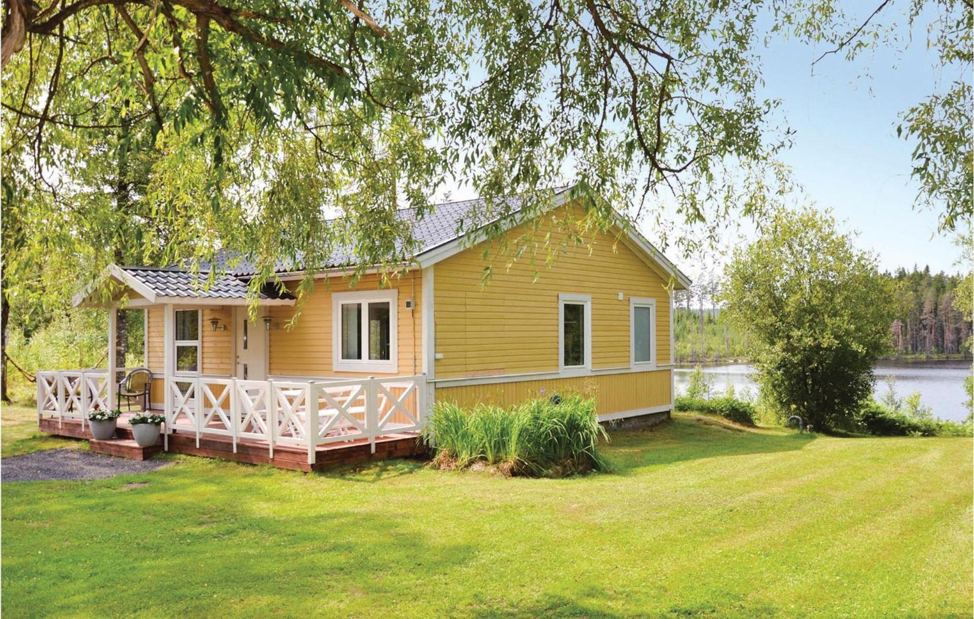 Nice Home In Sunne With Jacuzzi Alvsatern Екстер'єр фото